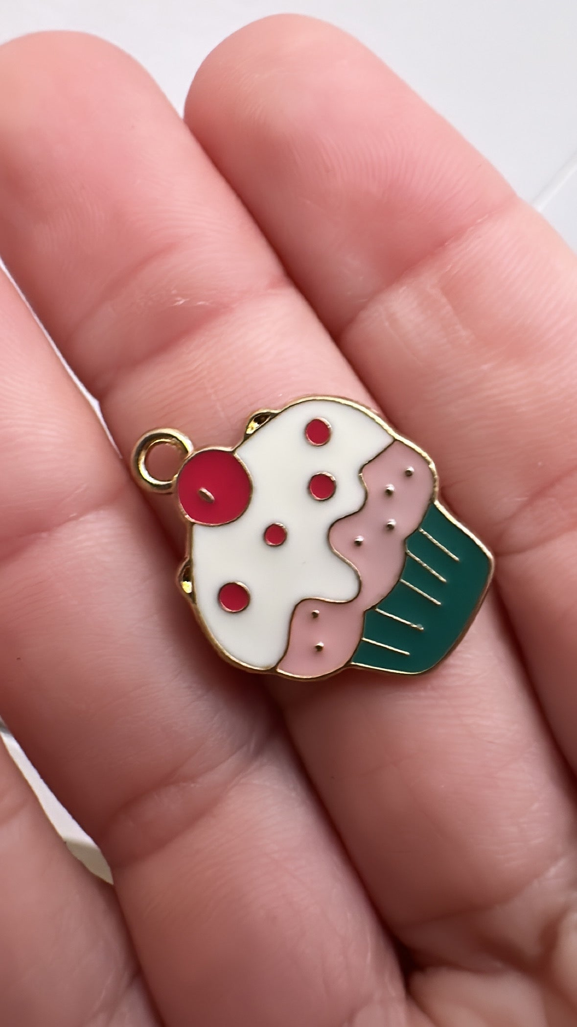 Varios charms cupcake
