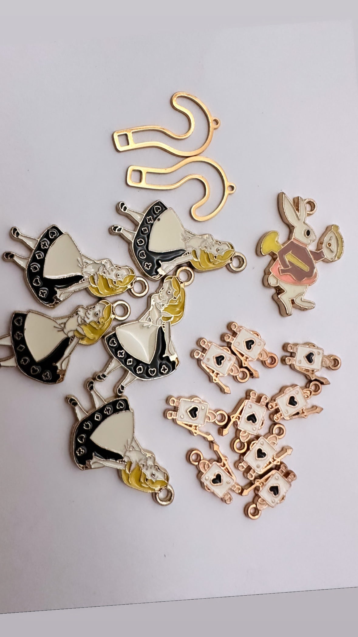 Alice in wonderland charms